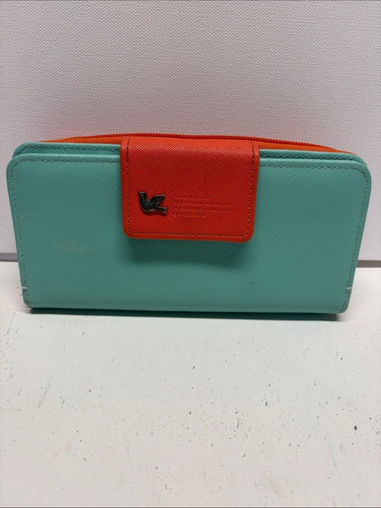 Shinzi Katoh Handbags - Two-Tone Mint and Coral Zip Wallet by